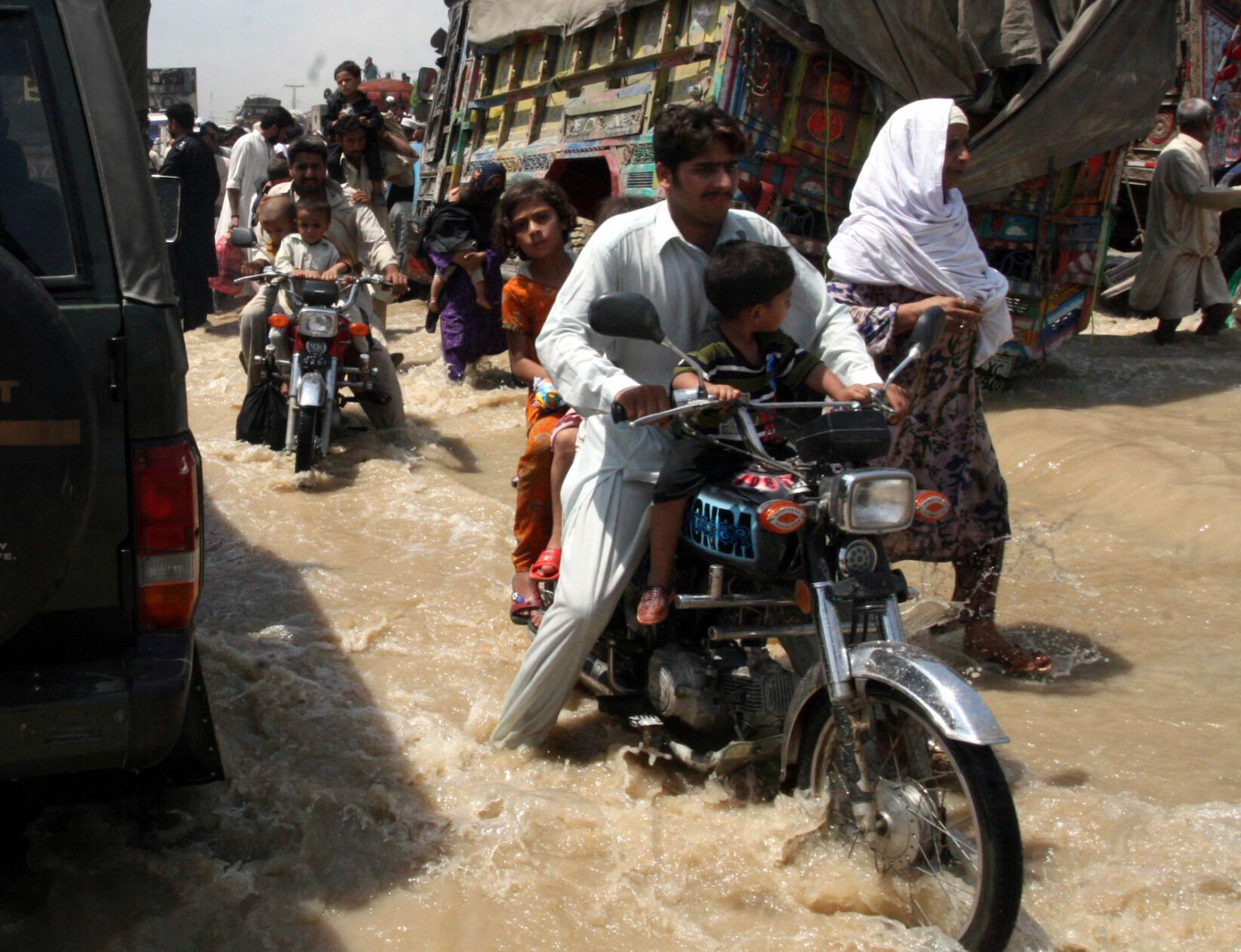 2010: Pakistan